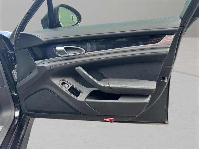 2012 Porsche Panamera Standard