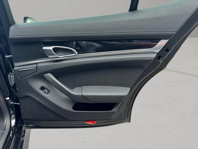 2012 Porsche Panamera Standard