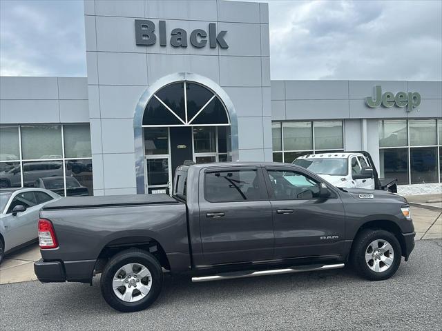 2019 RAM 1500 Big Horn/Lone Star Crew Cab 4x4 57 Box