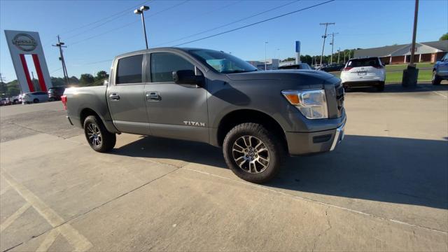 2021 Nissan TITAN Crew Cab SV 4x4