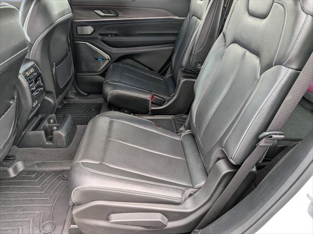 2022 Jeep Grand Cherokee L Overland 4x4