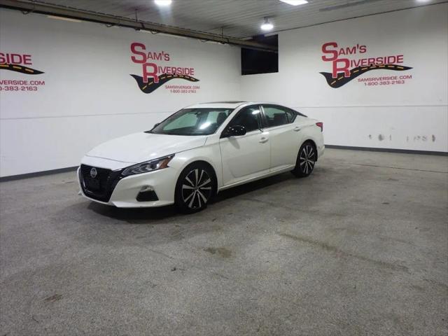 2019 Nissan Altima 2.5 SR for sale in Des Moines, IA