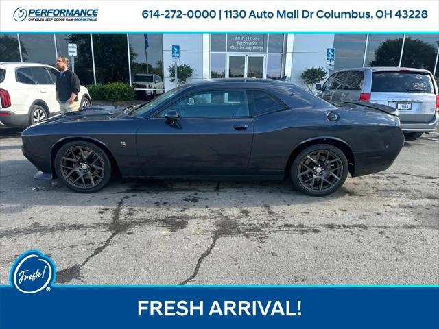 2016 Dodge Challenger 392 Hemi Scat Pack Shaker