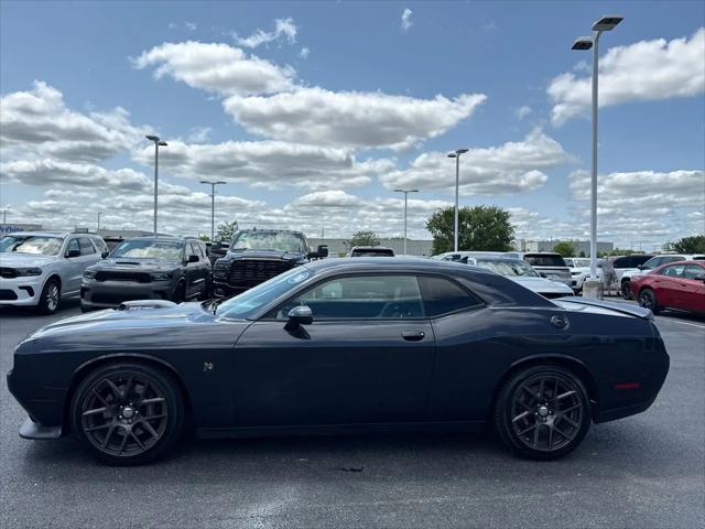 2016 Dodge Challenger 392 Hemi Scat Pack Shaker