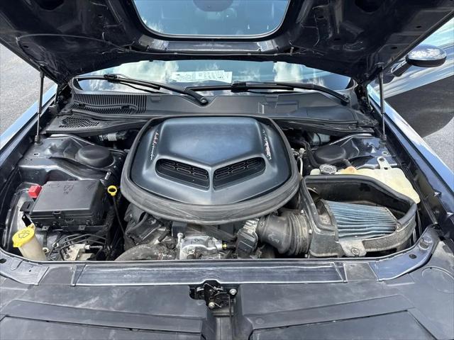 2016 Dodge Challenger 392 Hemi Scat Pack Shaker