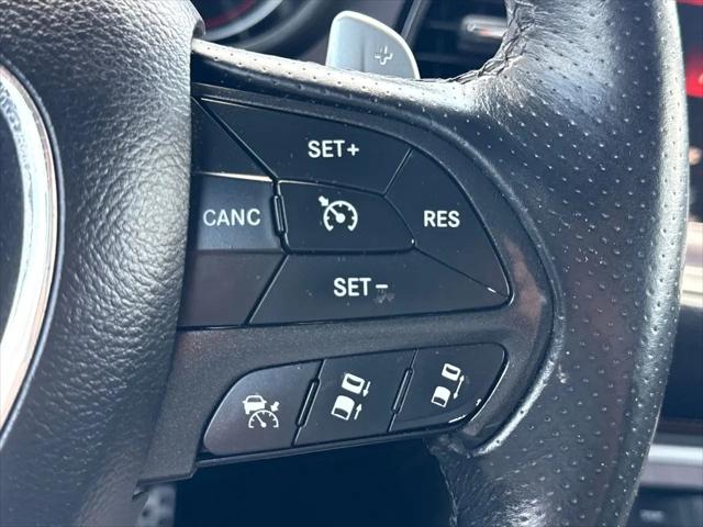 2016 Dodge Challenger 392 Hemi Scat Pack Shaker