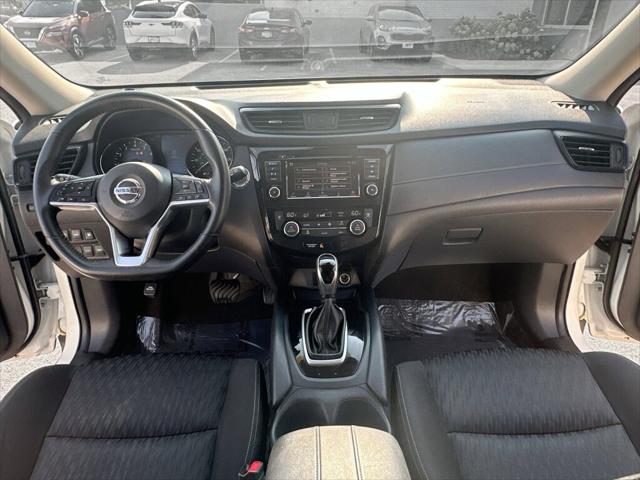 2020 Nissan Rogue SV FWD