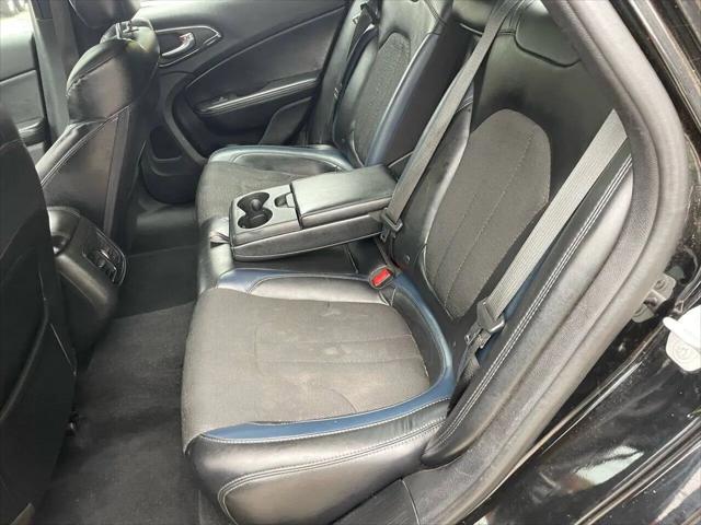2015 Chrysler 200 S