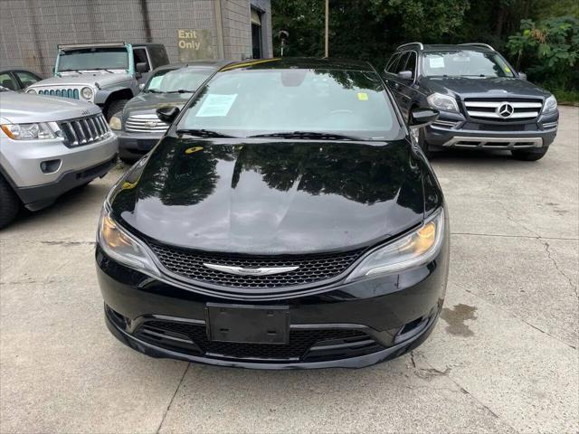2015 Chrysler 200 S