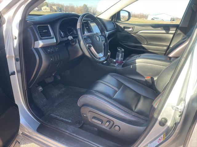 2019 Toyota Highlander SE