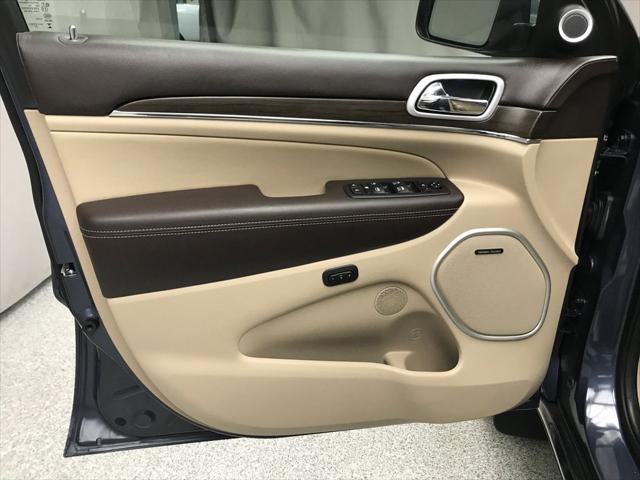 2021 Jeep Grand Cherokee Summit 4X4 2021 Jeep Grand Cherokee Summit 4X4