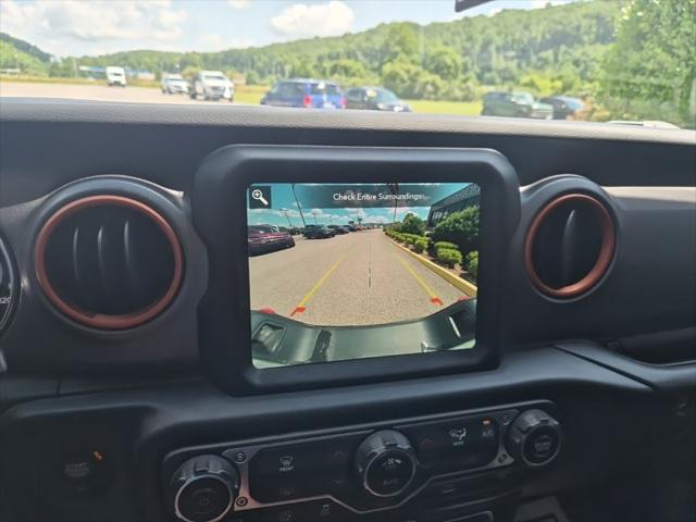 2022 Jeep Gladiator Sport
