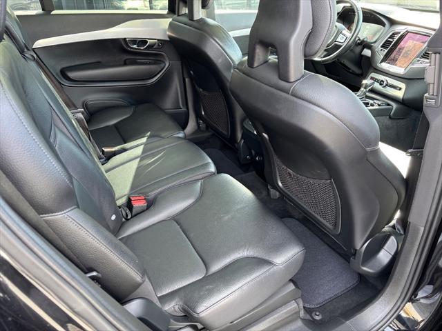 2016 Volvo XC90 T5 Momentum