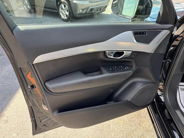 2016 Volvo XC90 T5 Momentum
