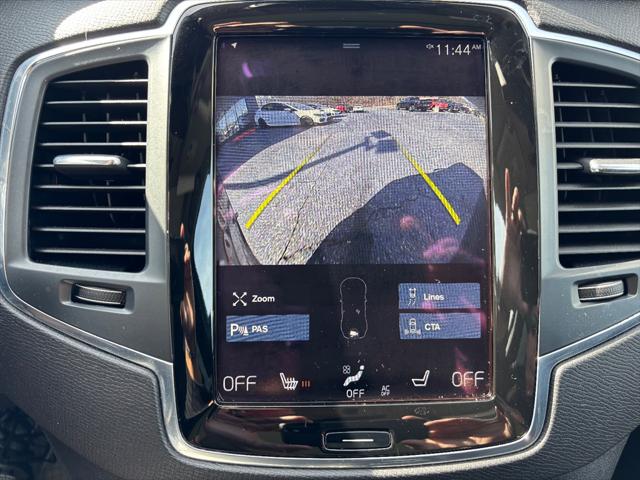 2016 Volvo XC90 T5 Momentum
