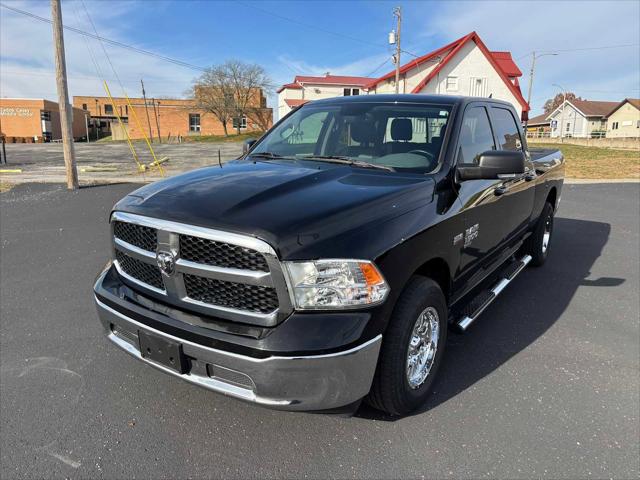 2020 RAM 1500 Classic SLT Crew Cab 4x2 64 Box 2020 RAM 1500 Classic SLT Crew Cab 4x2 64 Box