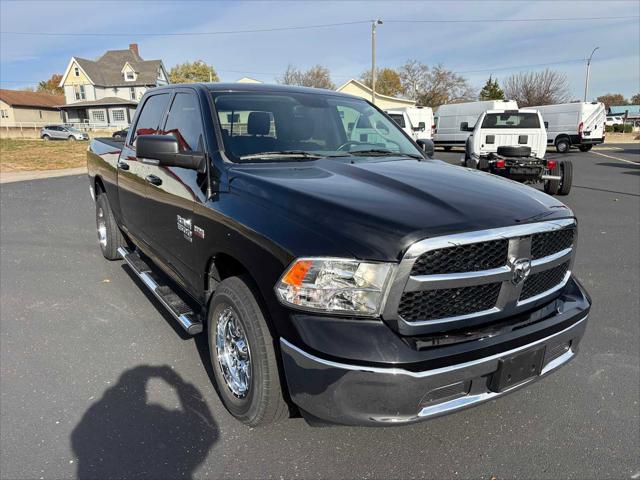2020 RAM 1500 Classic SLT Crew Cab 4x2 64 Box 2020 RAM 1500 Classic SLT Crew Cab 4x2 64 Box