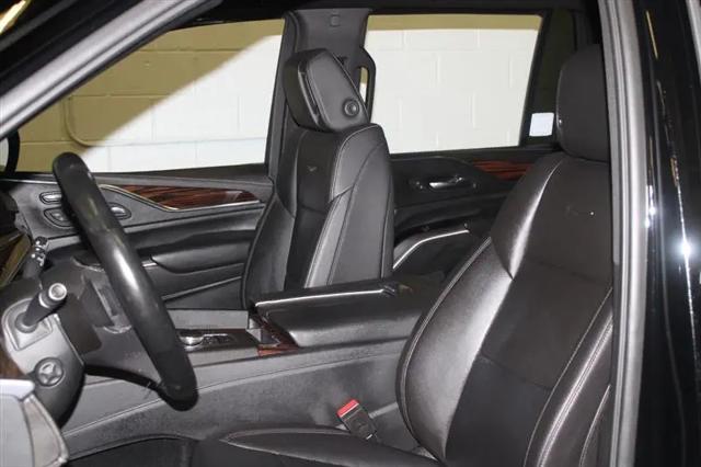 2021 Cadillac Escalade 4WD Luxury