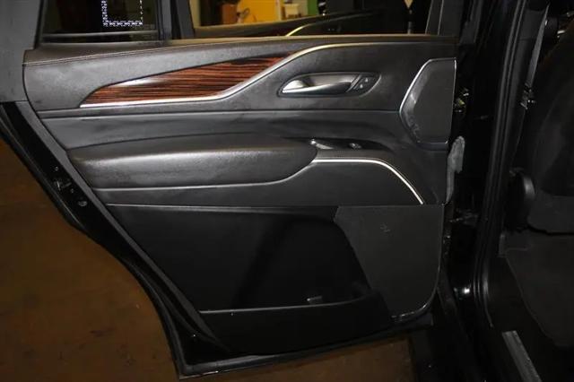 2021 Cadillac Escalade 4WD Luxury