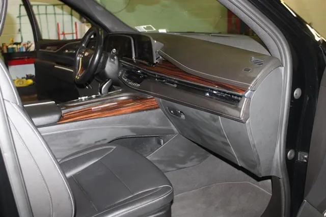2021 Cadillac Escalade 4WD Luxury