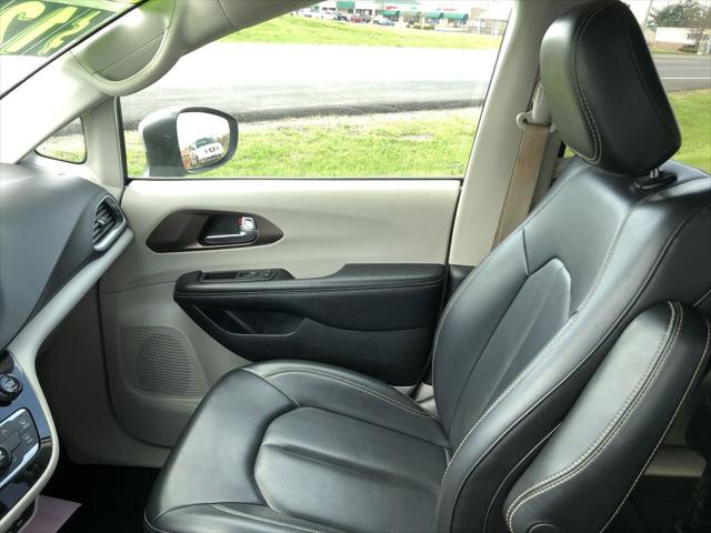 2020 Chrysler Voyager LXI