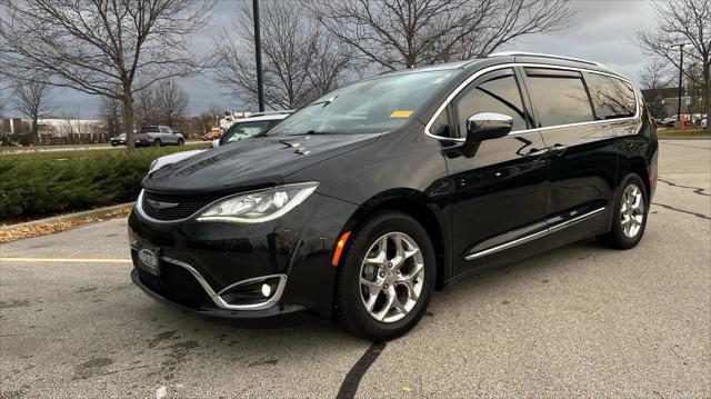 2017 Chrysler Pacifica Limited 2017 Chrysler Pacifica Limited