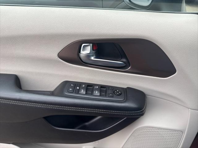2020 Chrysler Voyager LXI