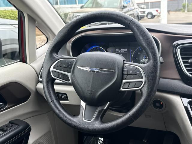 2020 Chrysler Voyager LXI