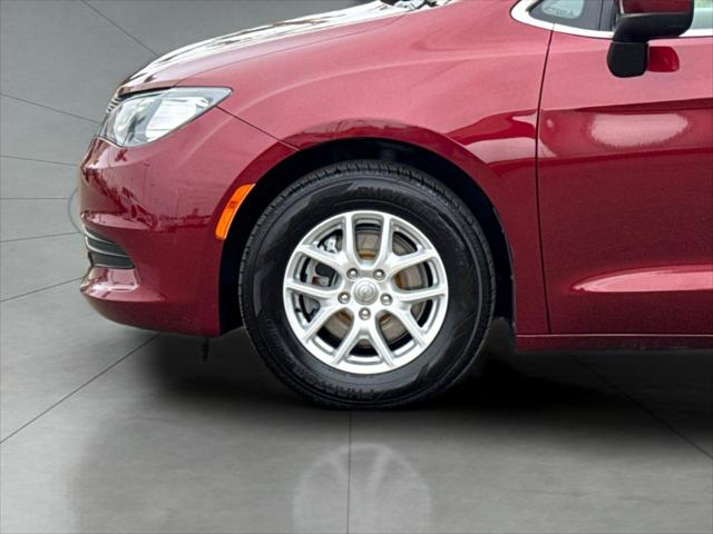 2020 Chrysler Voyager LXI