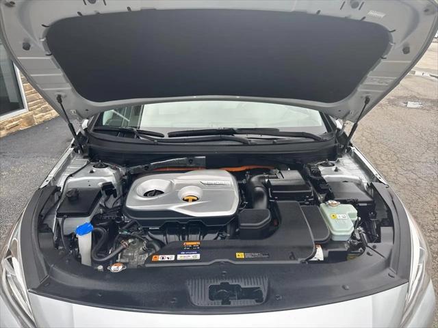 2017 Hyundai Sonata Hybrid SE
