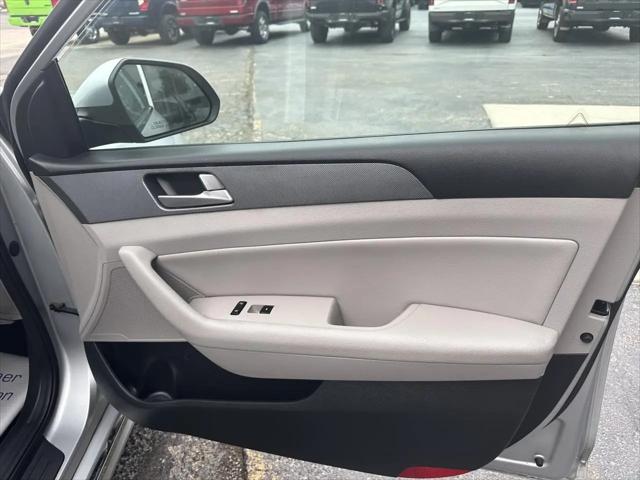 2017 Hyundai Sonata Hybrid SE
