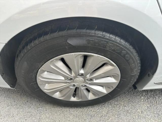 2017 Hyundai Sonata Hybrid SE