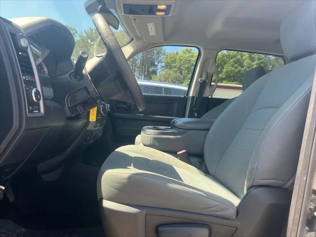 2017 Ram 1500 Express Crew Cab 4x2 5'7" Box