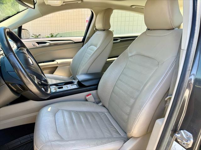 2017 Ford Fusion SE