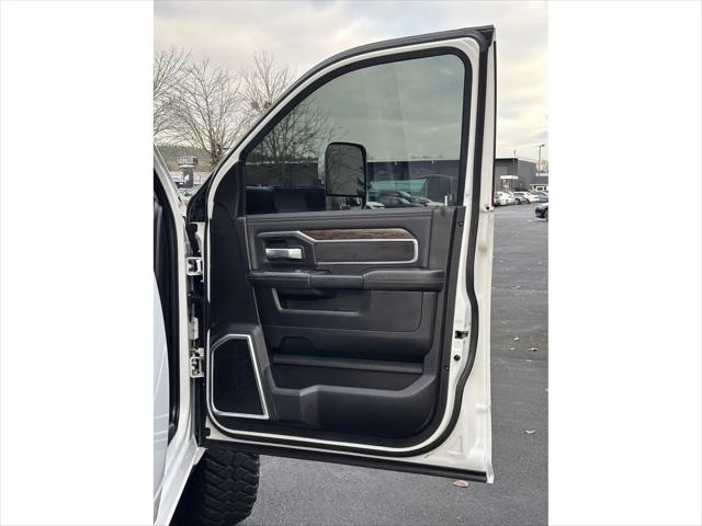 2020 Jeep Ram 2500 Laramie Crew Cab 4x4 6'4" Box