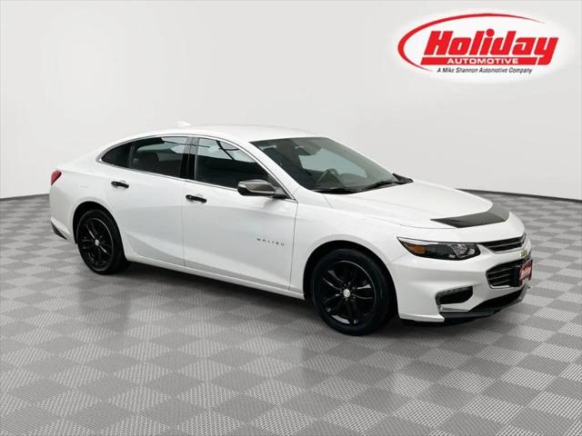 2017 Chevrolet Malibu 1LT for sale in Fond du Lac, WI
