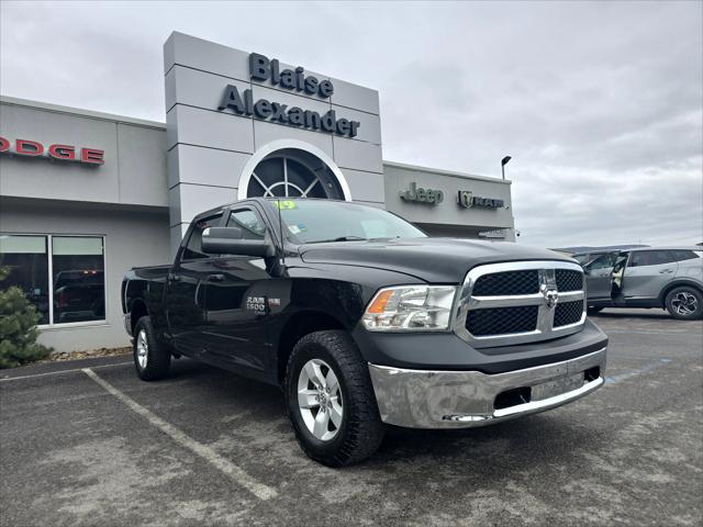 2019 RAM 1500 Classic SLT Crew Cab 4x4 64 Box