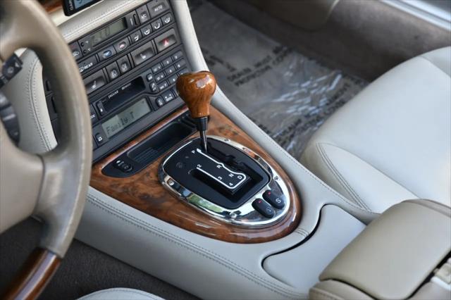 2001 Jaguar XK8 2dr Conv