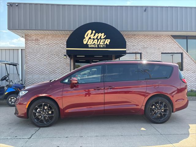 2021 Chrysler Pacifica Limited AWD