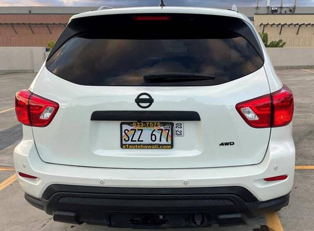 2017 Nissan Pathfinder Platinum
