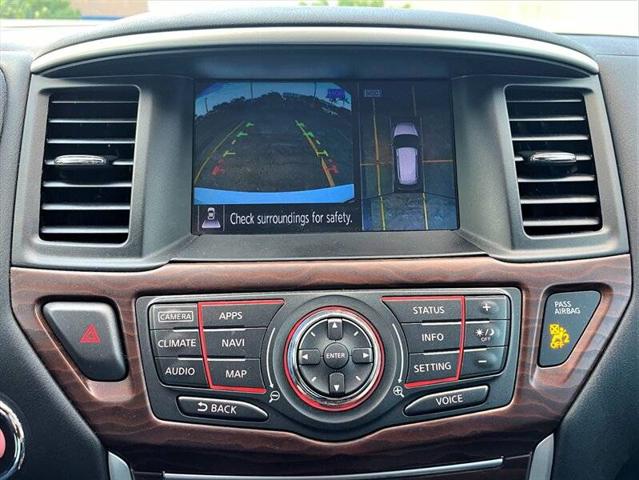 2017 Nissan Pathfinder Platinum