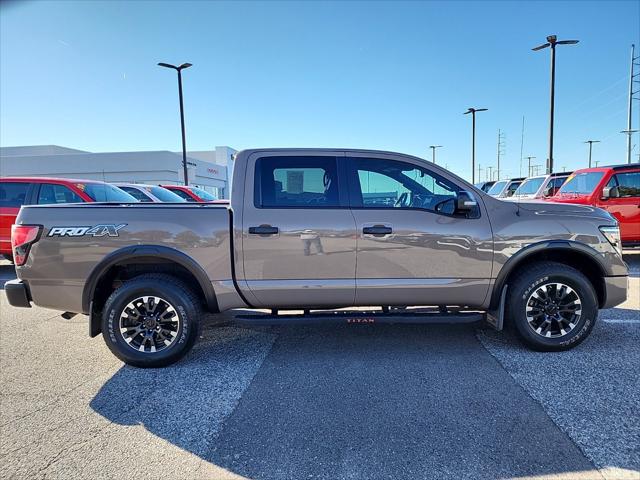 2021 Nissan TITAN Crew Cab PRO-4X 4x4