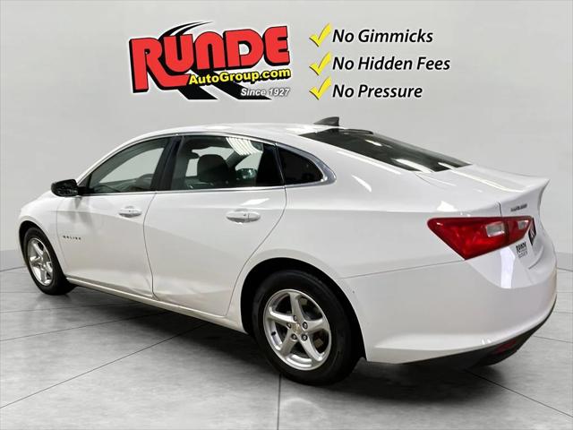 2016 Chevrolet Malibu 1FL 2016 Chevrolet Malibu 1FL