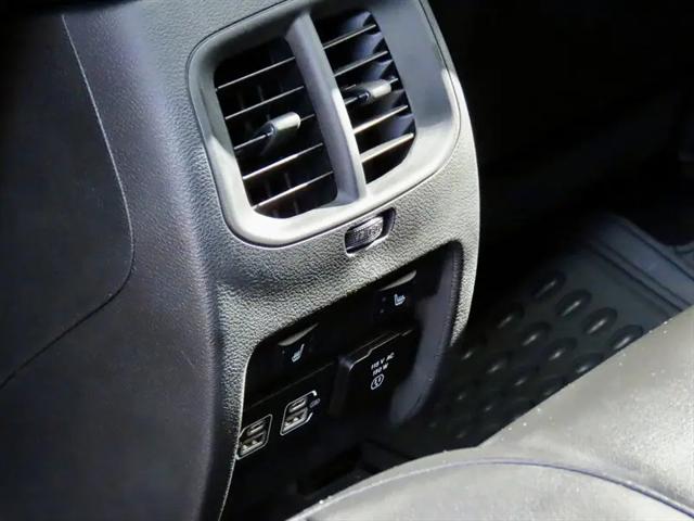 2021 Jeep Cherokee Limited FWD
