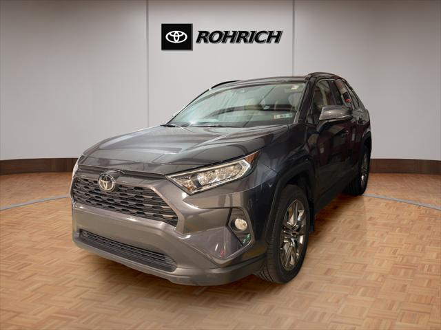 2020 Toyota RAV4 XLE Premium's photo
