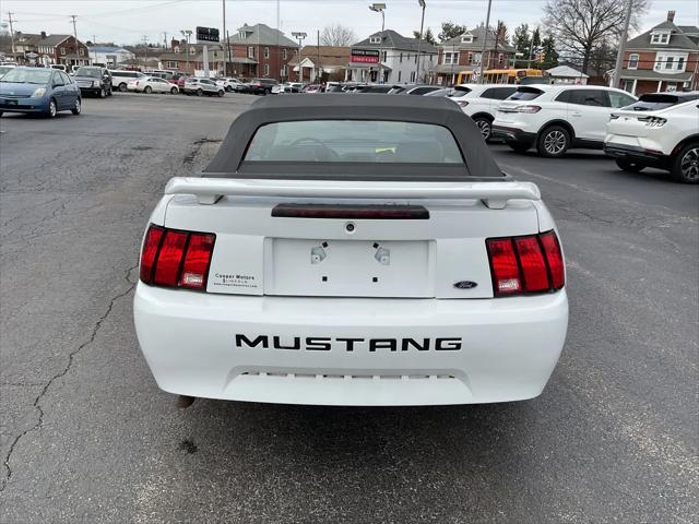 2001 Ford Mustang Premium