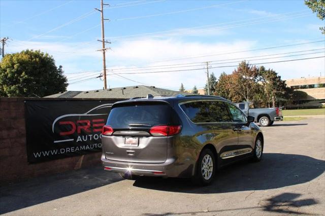 2020 Chrysler Pacifica Touring L