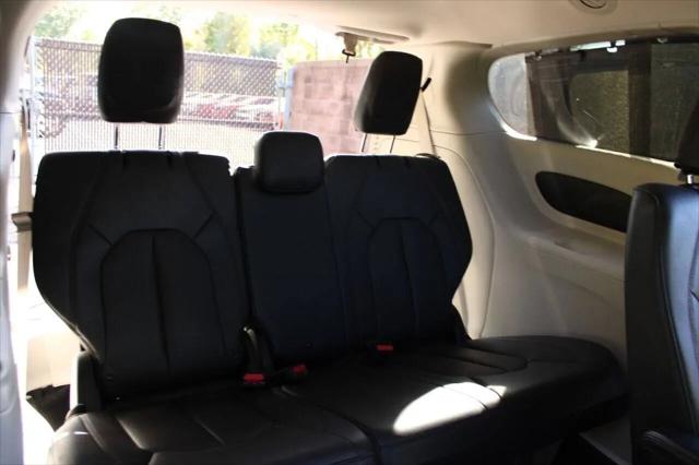 2020 Chrysler Pacifica Touring L