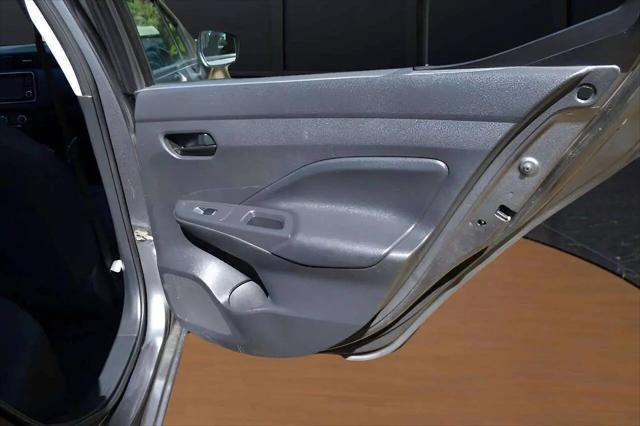 2020 Nissan Versa S Xtronic CVT