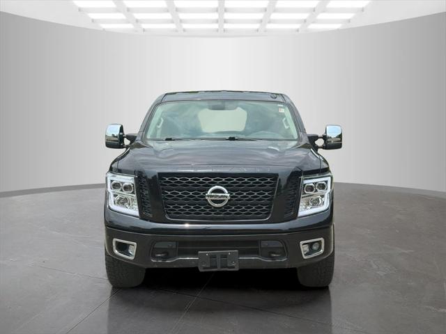 2017 Nissan TITAN SL